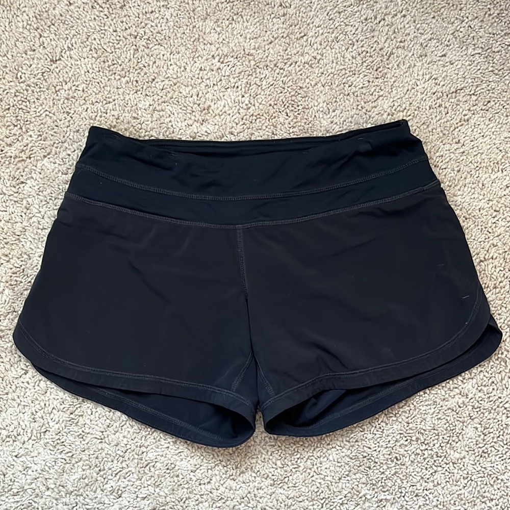 EUC Lululemon Speed Up shorts, black